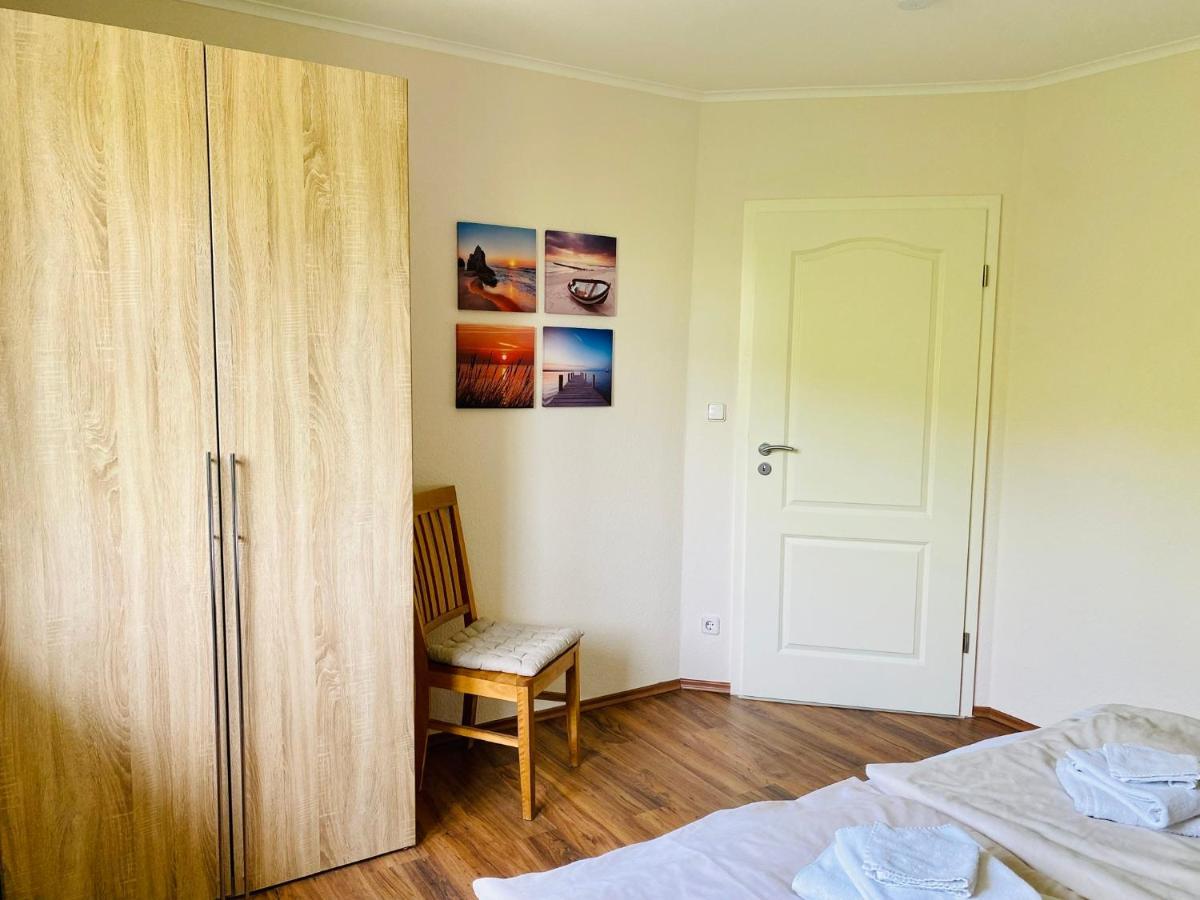 Kück-familien-strandnah-terrasse-hunde-sport- Und Schwimmbadnähe Apartment